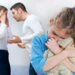 با کودک طلاق چگونه رفتار کنیم